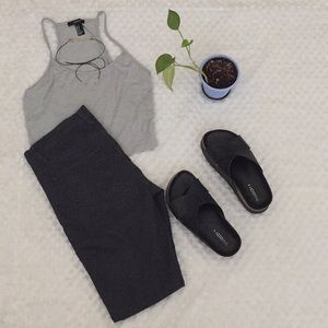 🖤Forever 21 dark gray skinny jeans🖤